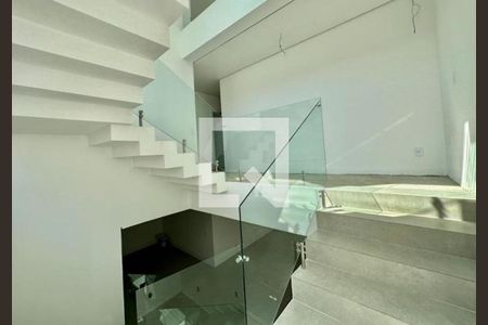 Casa de condomínio à venda com 748m², 3 quartos e 5 vagas