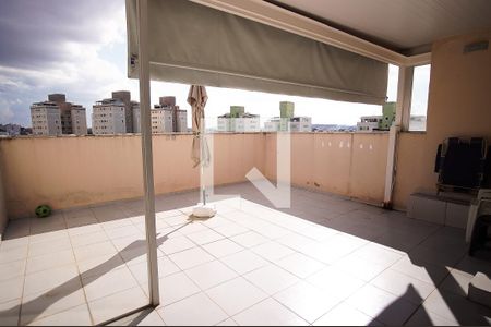 Apartamento à venda com 132m², 3 quartos e 2 vagas Apartamento à venda com 132m², 3 quartos e 2 vagasTerraço