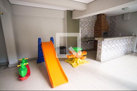 Apartamento à venda com 132m², 3 quartos e 2 vagas Apartamento à venda com 132m², 3 quartos e 2 vagasÁrea comum - Playground