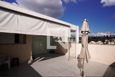 Apartamento à venda com 132m², 3 quartos e 2 vagas Apartamento à venda com 132m², 3 quartos e 2 vagasTerraço