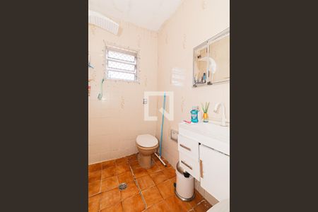 Casa à venda com 159m², 6 quartos e 2 vagas Casa à venda com 159m², 6 quartos e 2 vagasCasa 3 Banheiro