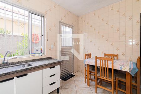 Casa à venda com 159m², 6 quartos e 2 vagas Casa à venda com 159m², 6 quartos e 2 vagasCasa 2 Cozinha