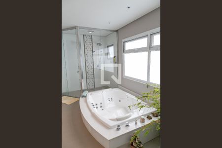 Casa à venda com 470m², 5 quartos e sem vaga Casa à venda com 470m², 5 quartos e sem vagaBanheiro da Suíte 3