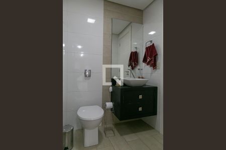 Casa à venda com 470m², 5 quartos e sem vaga Casa à venda com 470m², 5 quartos e sem vagaBanheiro Social