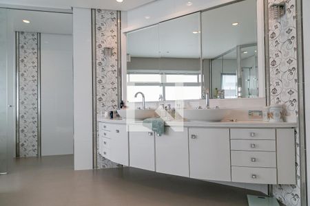 Casa à venda com 470m², 5 quartos e sem vaga Casa à venda com 470m², 5 quartos e sem vagaBanheiro da Suíte 3