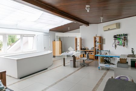 Casa à venda com 470m², 5 quartos e sem vaga Casa à venda com 470m², 5 quartos e sem vagaQuarto 4