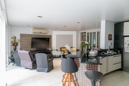 Casa à venda com 470m², 5 quartos e sem vaga Casa à venda com 470m², 5 quartos e sem vagaCozinha