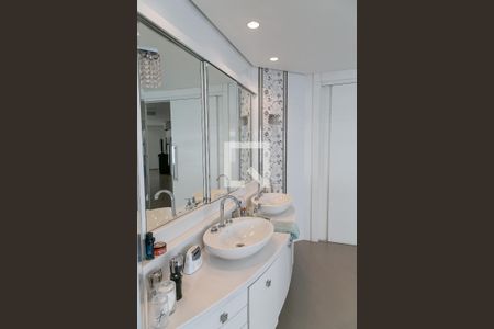 Casa à venda com 470m², 5 quartos e sem vaga Casa à venda com 470m², 5 quartos e sem vagaBanheiro da Suíte 3