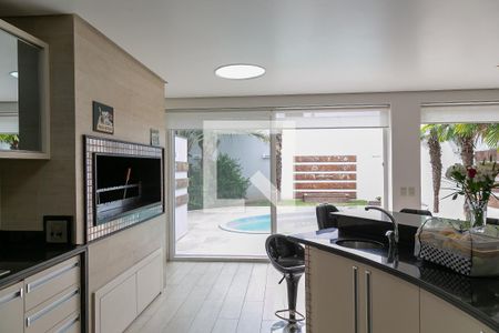 Casa à venda com 470m², 5 quartos e sem vaga Casa à venda com 470m², 5 quartos e sem vagaCozinha