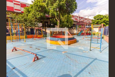 Apartamento à venda com 49m², 2 quartos e 1 vaga Apartamento à venda com 49m², 2 quartos e 1 vagaÁrea comum - Playground