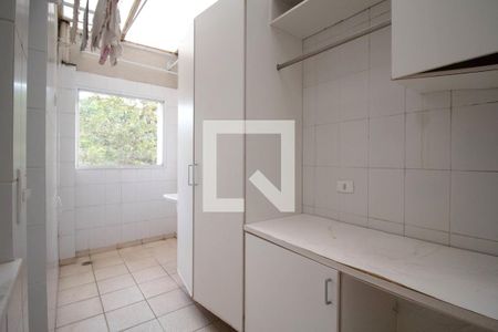 Casa de condomínio à venda com 340m², 4 quartos e 4 vagas Casa de condomínio à venda com 340m², 4 quartos e 4 vagasÁrea de Serviço