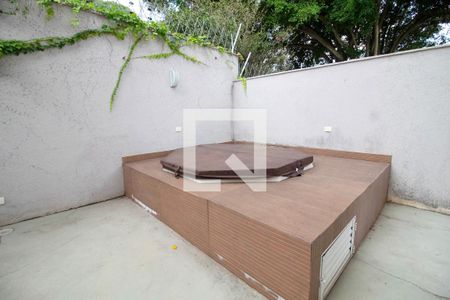 Casa de condomínio à venda com 340m², 4 quartos e 4 vagas Casa de condomínio à venda com 340m², 4 quartos e 4 vagasQuintal