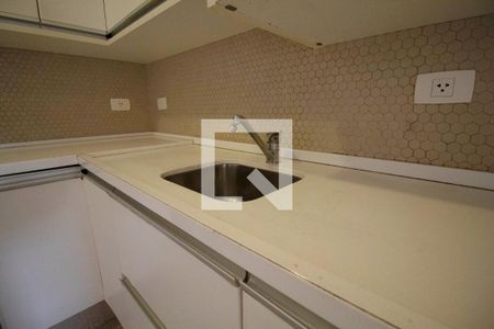 Casa de condomínio à venda com 340m², 4 quartos e 4 vagas Casa de condomínio à venda com 340m², 4 quartos e 4 vagasCozinha