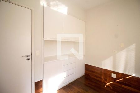 Casa de condomínio à venda com 340m², 4 quartos e 4 vagas Casa de condomínio à venda com 340m², 4 quartos e 4 vagasCopa