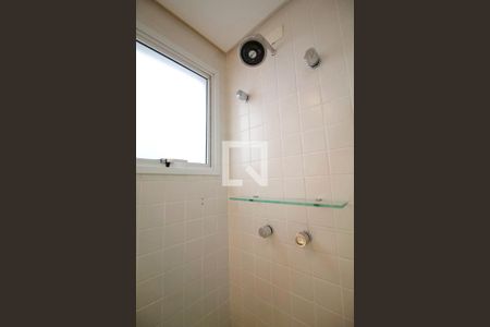 Casa de condomínio à venda com 340m², 4 quartos e 4 vagas Casa de condomínio à venda com 340m², 4 quartos e 4 vagasBanheiro da Suíte 3