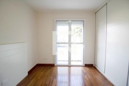 Casa de condomínio à venda com 340m², 4 quartos e 4 vagas Casa de condomínio à venda com 340m², 4 quartos e 4 vagasSuíte 1