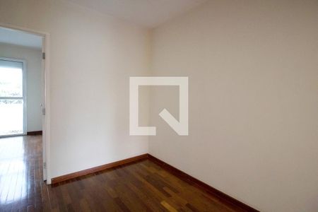 Casa de condomínio à venda com 340m², 4 quartos e 4 vagas Casa de condomínio à venda com 340m², 4 quartos e 4 vagasCorredor