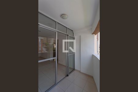 Varanda de apartamento para alugar com 2 quartos, 63m² em Santo Antônio, Belo Horizonte