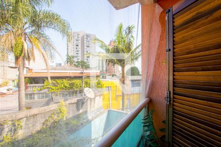 Casa à venda com 200m², 4 quartos e 4 vagas Casa à venda com 200m², 4 quartos e 4 vagasVaranda do quarto 3