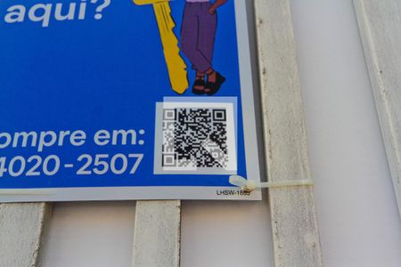 Casa à venda com 140m², 3 quartos e 4 vagas Casa à venda com 140m², 3 quartos e 4 vagasFachada