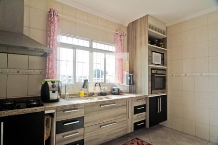 Casa à venda com 140m², 3 quartos e 4 vagas Casa à venda com 140m², 3 quartos e 4 vagasCozinha