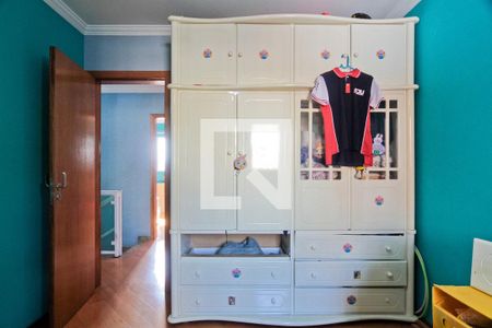 Casa à venda com 140m², 3 quartos e 4 vagas Casa à venda com 140m², 3 quartos e 4 vagasQuarto 2