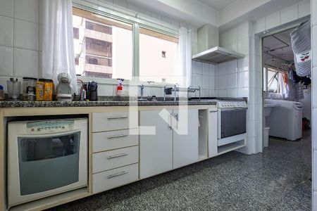 Apartamento à venda com 194m², 3 quartos e 4 vagasCozinha