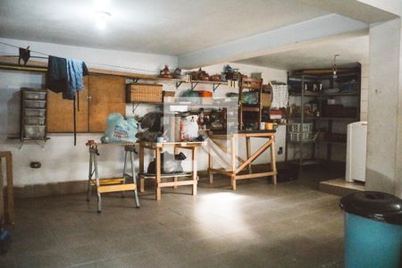 Casa à venda com 181m², 3 quartos e 1 vagaÁrea de Serviço