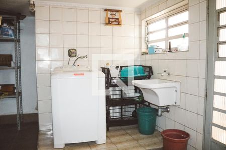 Casa à venda com 181m², 3 quartos e 1 vagaÁrea de Serviço