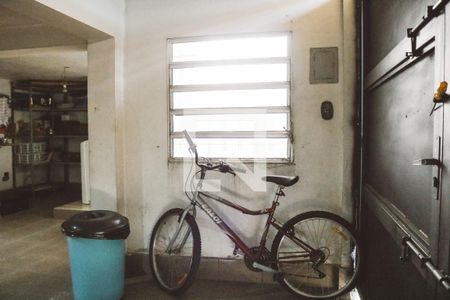 Casa à venda com 181m², 3 quartos e 1 vagaÁrea de Serviço