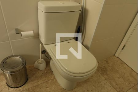 Apartamento à venda com 120m², 3 quartos e 2 vagas Apartamento à venda com 120m², 3 quartos e 2 vagasBanheiro da Suíte 1