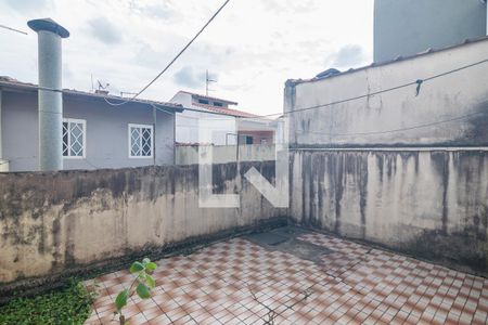 Casa à venda com 120m², 3 quartos e 2 vagas Casa à venda com 120m², 3 quartos e 2 vagasQuintal