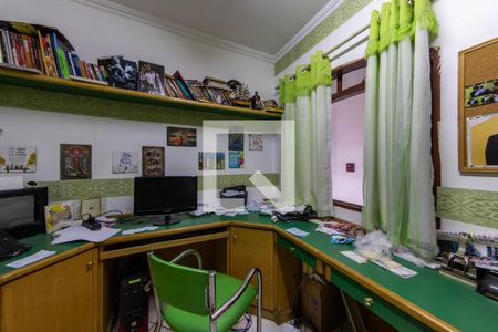 Casa à venda com 355m², 6 quartos e 6 vagasEscritório