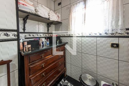 Casa à venda com 355m², 6 quartos e 6 vagasBanheiro Quarto 1
