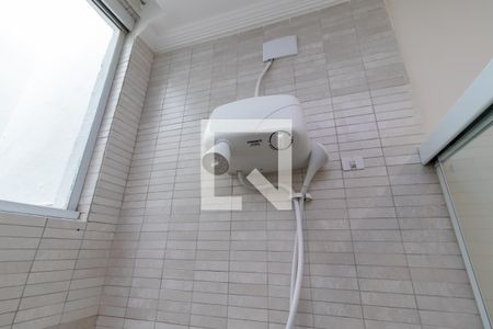 Casa à venda com 110m², 2 quartos e 1 vagaBanheiro 2