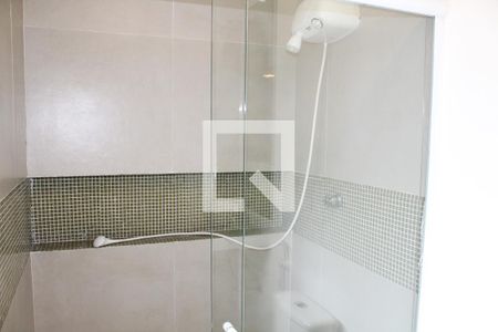 Casa à venda com 240m², 4 quartos e 4 vagasBanheiro da Suíte