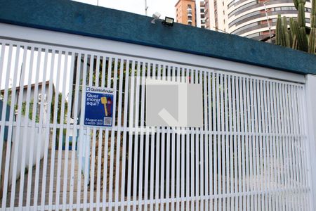 Casa à venda com 240m², 4 quartos e 4 vagasGaragem