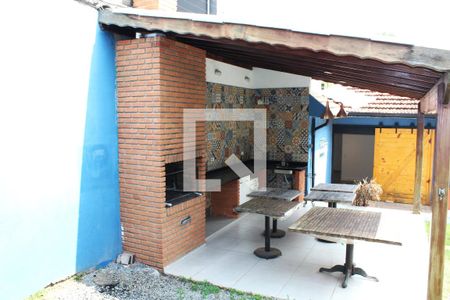 Casa à venda com 240m², 4 quartos e 4 vagasChurrasqueira