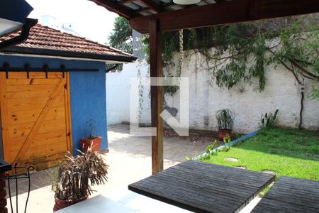 Casa à venda com 240m², 4 quartos e 4 vagasQuintal