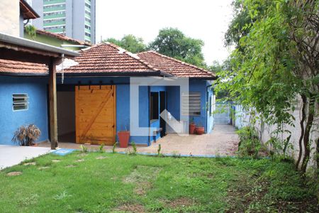 Casa à venda com 240m², 4 quartos e 4 vagasQuintal