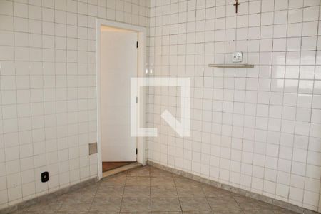 Casa à venda com 240m², 4 quartos e 4 vagasCozinha