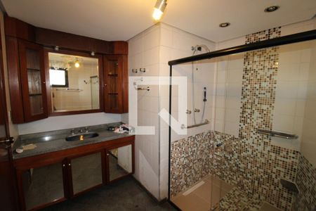 Apartamento à venda com 160m², 4 quartos e 3 vagasBanheiro 2