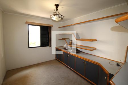 Apartamento à venda com 160m², 4 quartos e 3 vagasQuarto 4