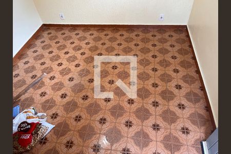 Casa à venda com 184m², 4 quartos e 3 vagasQuarto edícula 