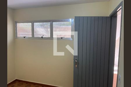 Casa à venda com 184m², 4 quartos e 3 vagasQuarto edícula 