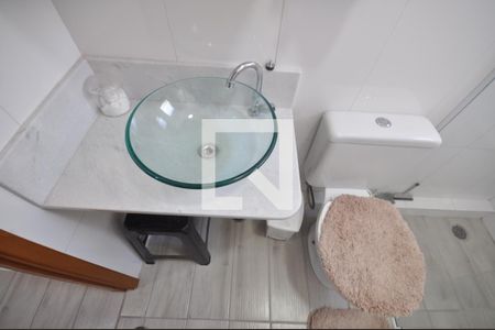 Casa de condomínio à venda com 45m², 2 quartos e 2 vagasBanheiro 1