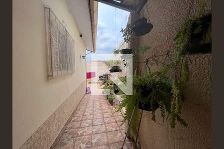 Casa à venda com 179m², 3 quartos e 4 vagas