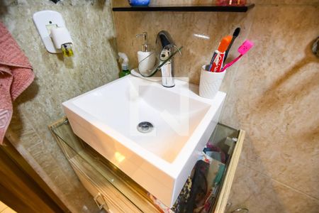 Apartamento à venda com 56m², 2 quartos e sem vaga Apartamento à venda com 56m², 2 quartos e sem vagaBanheiro