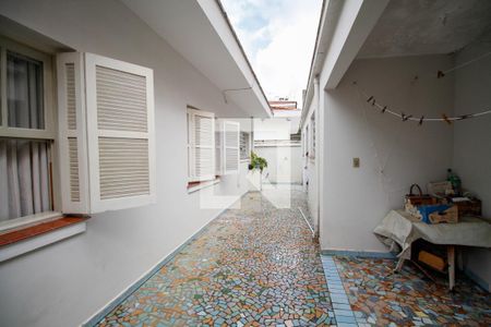 Casa à venda com 250m², 3 quartos e 4 vagas Casa à venda com 250m², 3 quartos e 4 vagasQuintal