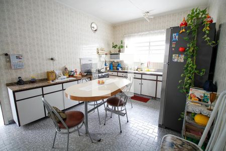 Casa à venda com 250m², 3 quartos e 4 vagas Casa à venda com 250m², 3 quartos e 4 vagasCozinha